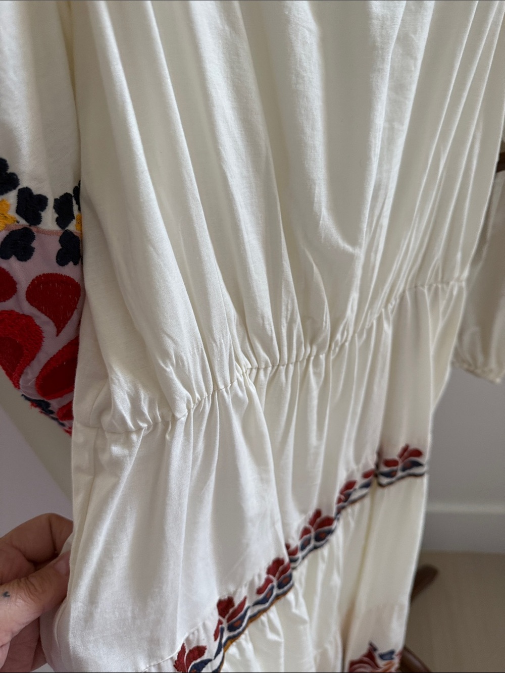 L/XL FARM Rio Dress with Red Floral Embroidery - Picture 3 of 13